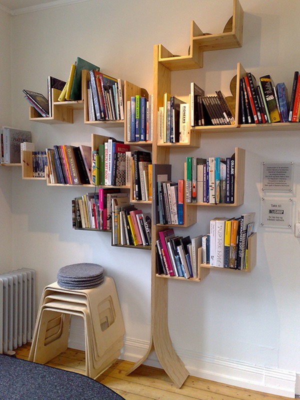 large-book-collection-tree-design
