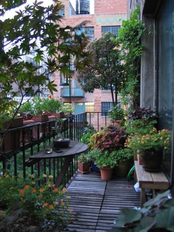 apartment-balcony