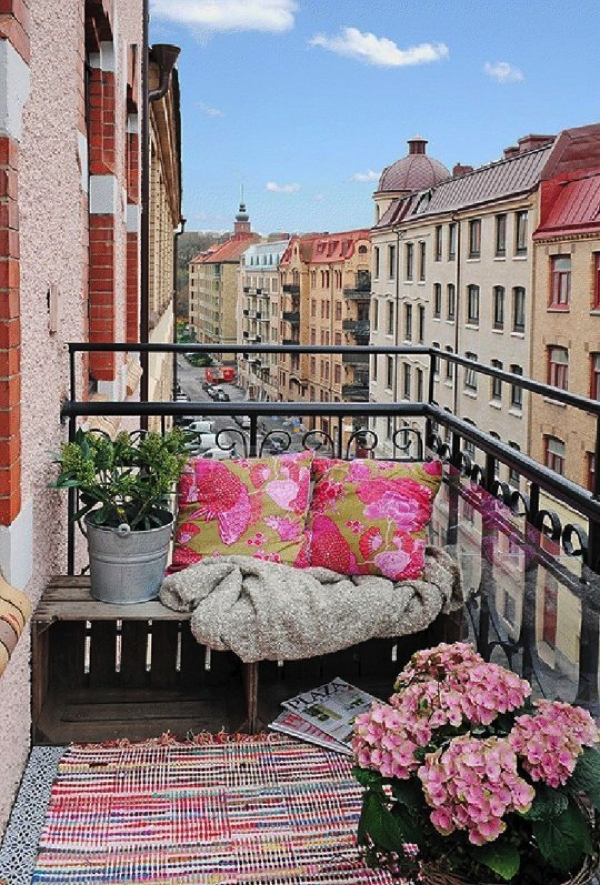 apartment-balcony